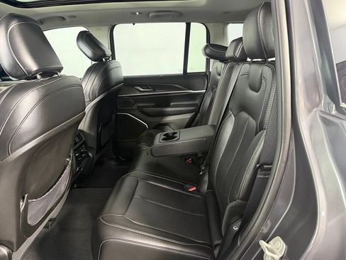 Used 2023 Jeep Grand Cherokee 4WD 4xe w/ Luxury Tech Group II image 17