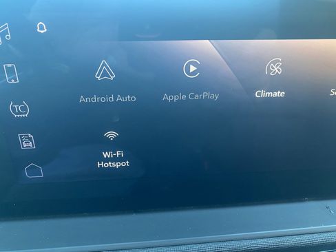 Used 2024 Buick Envista Sport Touring image 22