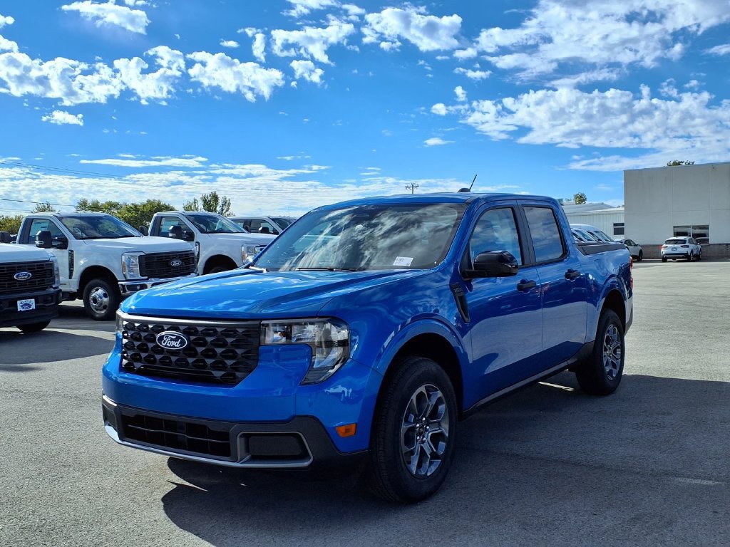New 2026 Ford Maverick XLT w/ XLT Luxury Package FWD image 9