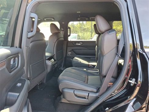 New 2026 Nissan Armada SL w/ Captain's Chari Seat Package image 5