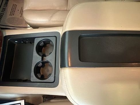 Used 2011 Chevrolet Tahoe LT image 13