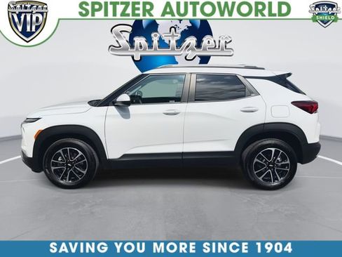 Used 2025 Chevrolet TrailBlazer LT w/ Driver Confidence Package image 6