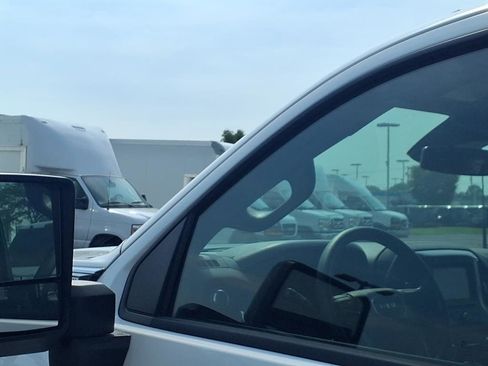 New 2025 GMC Sierra 3500 Pro w/ Convenience Package image 22