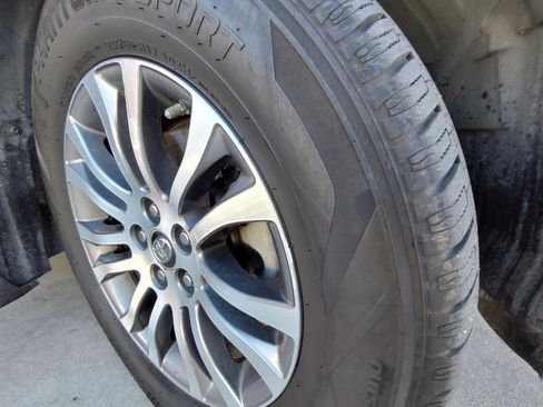 Used 2018 Toyota Sienna XLE w/ XLE Navigation Package image 50