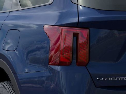 Used 2024 Kia Sorento SX Prestige w/ Olive Brown Leather Package image 11