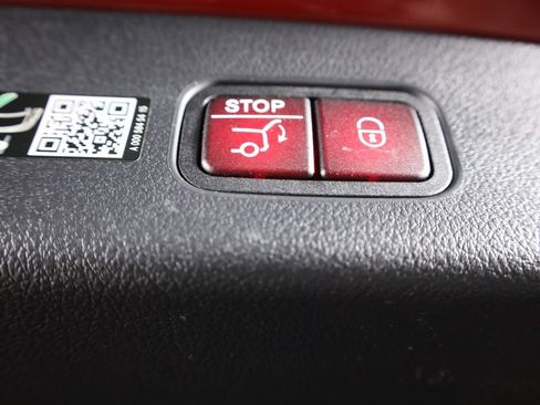 Used 2026 Mercedes-Benz GLC 300 4MATIC image 62