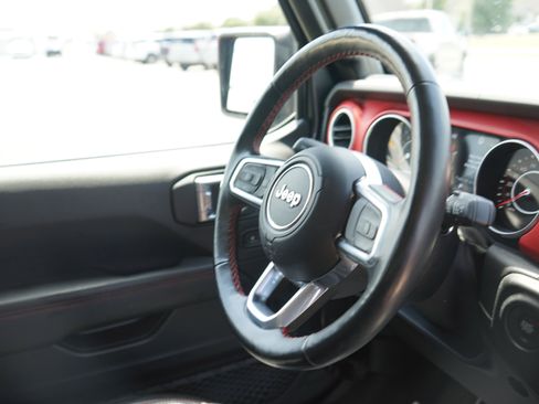 Used 2021 Jeep Wrangler Unlimited Rubicon AWD/4WD image 25