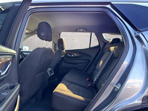 Used 2018 GMC Terrain SLE image 9