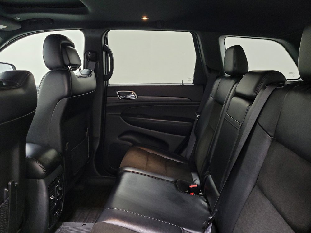 Used 2019 Jeep Grand Cherokee Altitude AWD/4WD image 18