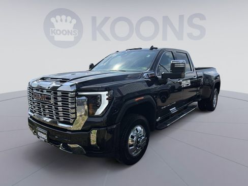 New 2025 GMC Sierra 3500 Denali w/ Denali Reserve Package image 1