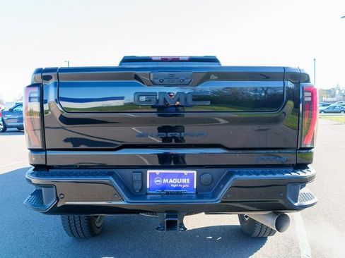 Used 2024 GMC Sierra 2500 AT4 w/ AT4 Preferred Package image 7