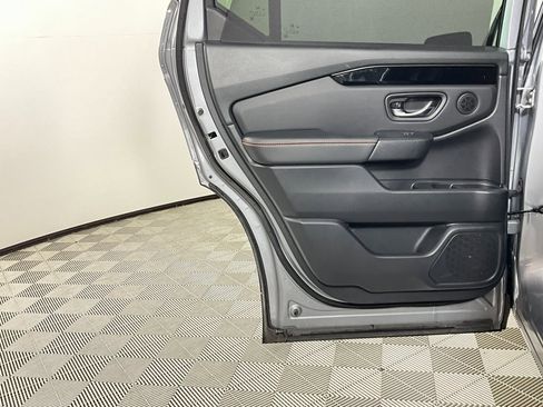 Used 2023 Honda Pilot TrailSport image 27