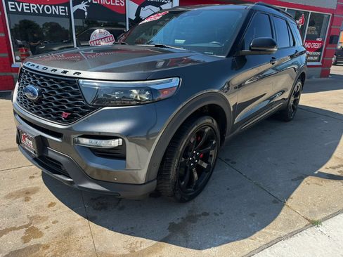Used 2020 Ford Explorer ST w/ ST Street Pack AWD/4WD image 4