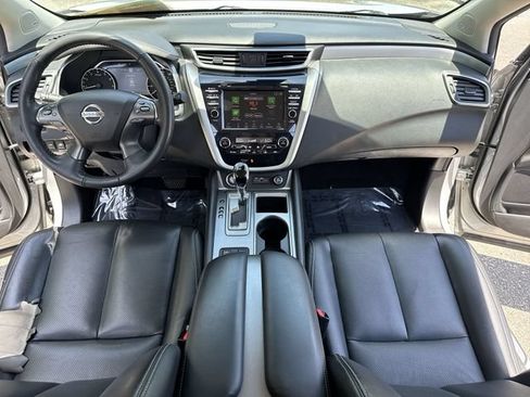 Used 2021 Nissan Murano SL w/ SL Moonroof Package FWD image 9