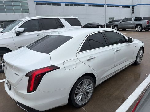 Used 2021 Cadillac CT4 Premium Luxury image 9