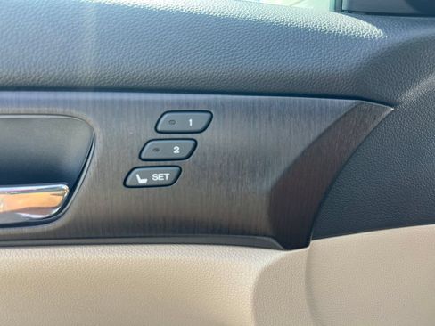 Used 2014 Honda Accord Touring image 29