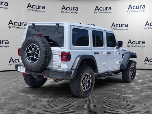 Used 2024 Jeep Wrangler Unlimited Rubicon w/ Technology Group AWD/4WD image 5