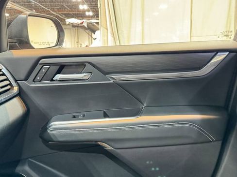 New 2025 GMC Acadia Elevation w/ LPO, Floor Liner Package image 38