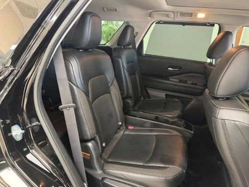 Used 2023 Nissan Pathfinder SL w/ SL Premium Package AWD/4WD image 20