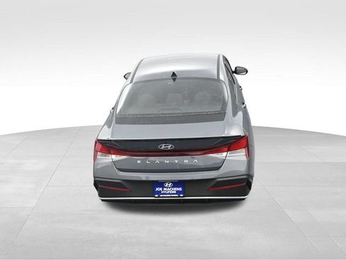 Used 2026 Hyundai Elantra Sport FWD image 28