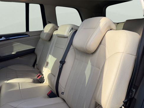 Used 2018 Mercedes-Benz GLS 450 GLS 450 w/ Premium Package image 39