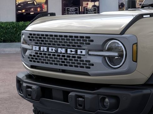 New 2026 Ford Bronco Badlands AWD/4WD image 19