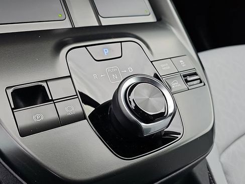 New 2026 Subaru Solterra Premium image 12