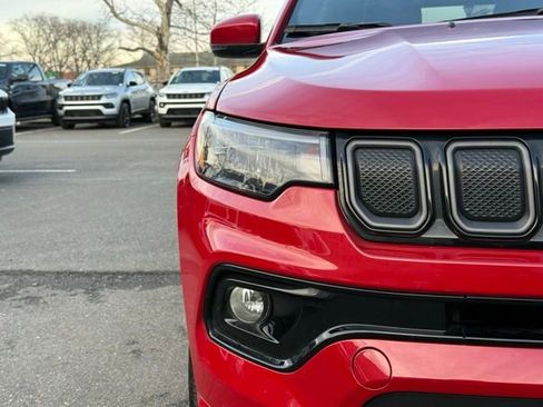 Used 2022 Jeep Compass Limited image 13