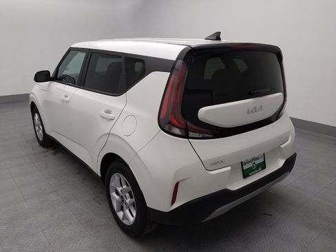 Used 2025 Kia Soul LX image 5