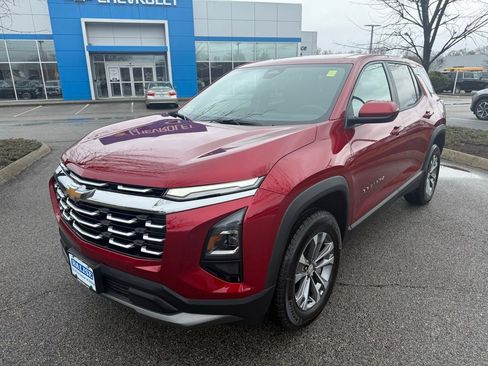 Used 2025 Chevrolet Equinox LT image 9