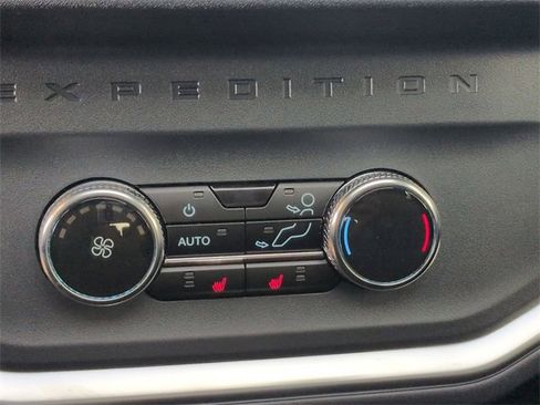 New 2025 Ford Expedition Max Platinum w/ Stealth Performance Package image 15