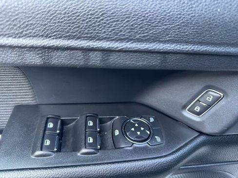 Used 2021 Ford Expedition XLT image 12