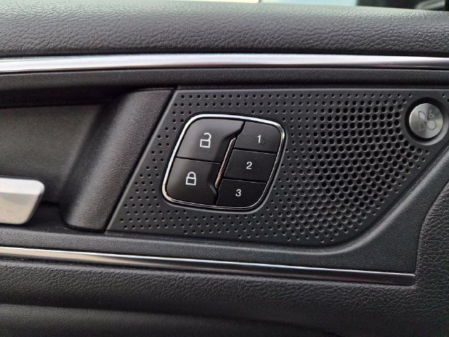 Used 2019 Ford Edge ST w/ Equipment Group 401A AWD/4WD image 15