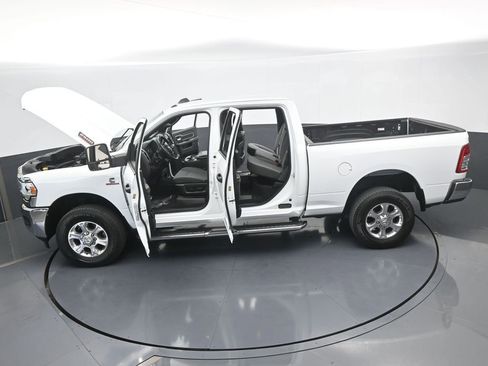 Used 2024 RAM 2500 Big Horn AWD/4WD image 71