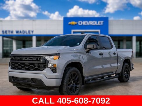 Used 2025 Chevrolet Silverado 1500 Custom w/ Turbomax Blackout Package AWD/4WD image 3