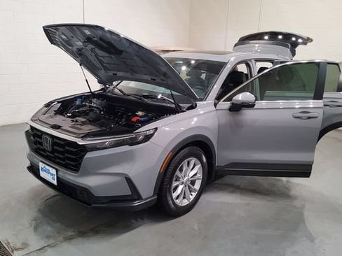 Used 2024 Honda CR-V EX-L image 11