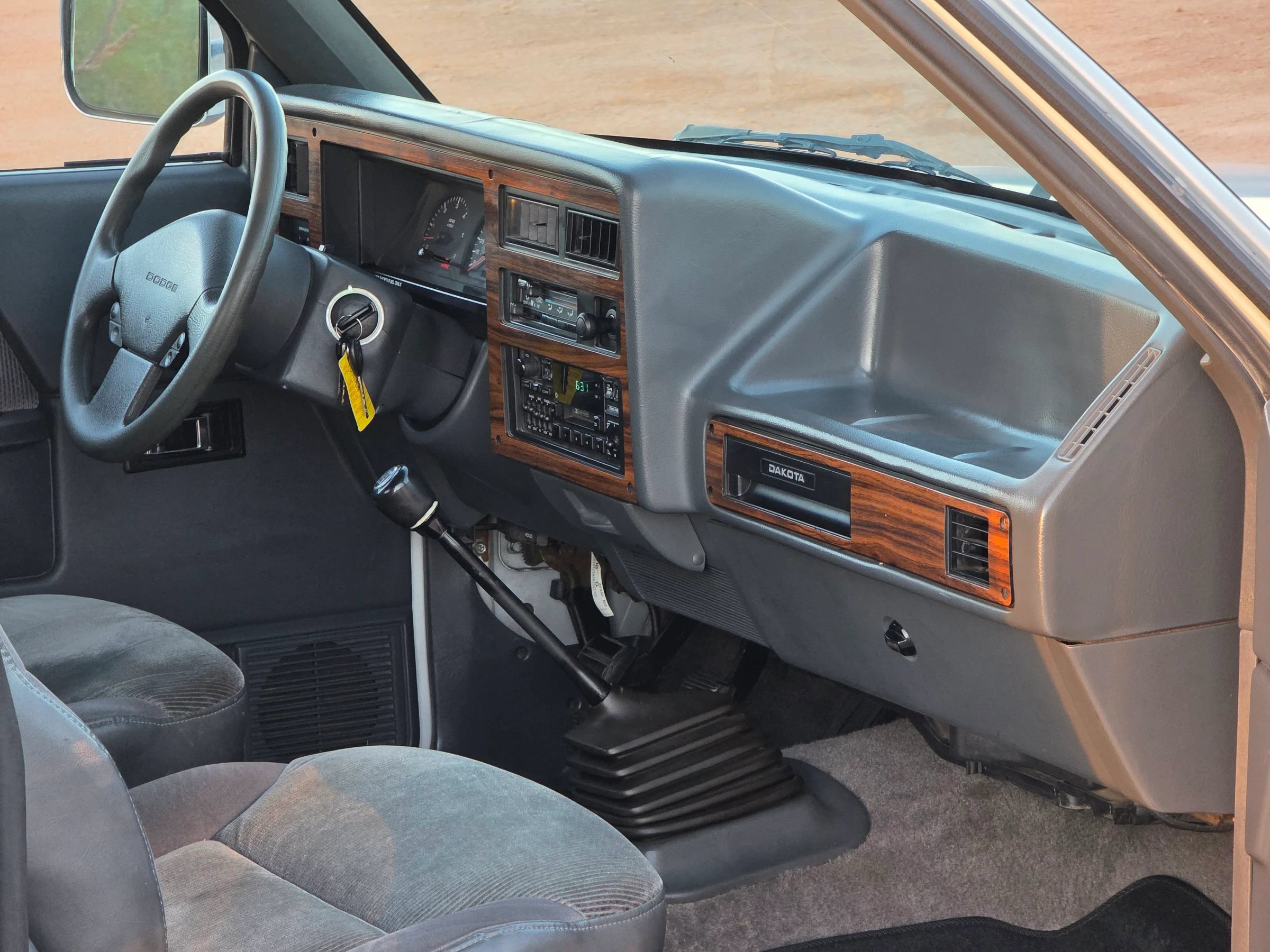 Used 1993 Dodge Dakota 2WD Club Cab image 14