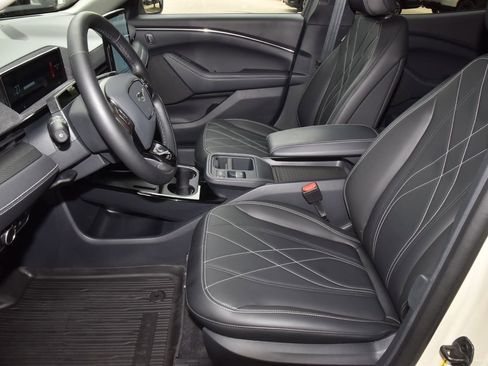 Certified 2025 Ford Mustang Mach-E Select w/ Comfort Package Lite AWD/4WD image 13