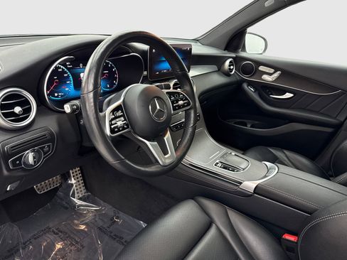 Used 2020 Mercedes-Benz GLC 300 4MATIC w/ AMG Line image 18