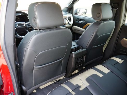 Used 2023 GMC Canyon Denali AWD/4WD image 15