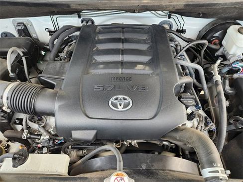 Used 2021 Toyota Tundra Platinum image 22