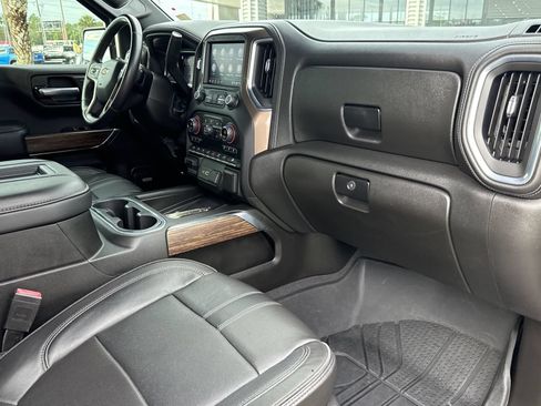 Used 2021 Chevrolet Silverado 1500 High Country w/ Technology Package RWD image 15