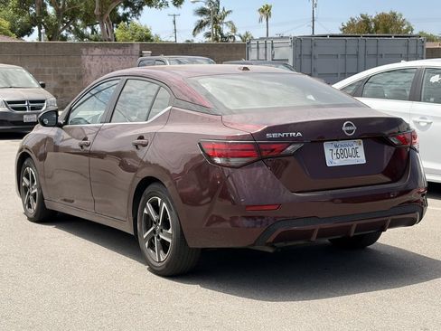 Used 2025 Nissan Sentra SV FWD image 4