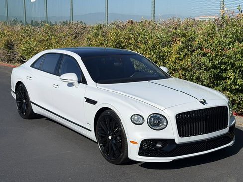 Used 2023 Bentley Flying Spur W12 AWD/4WD image 16