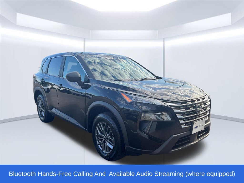 Used 2025 Nissan Rogue S AWD/4WD image 8