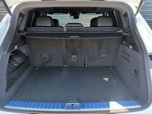 New 2026 Porsche Cayenne image 23