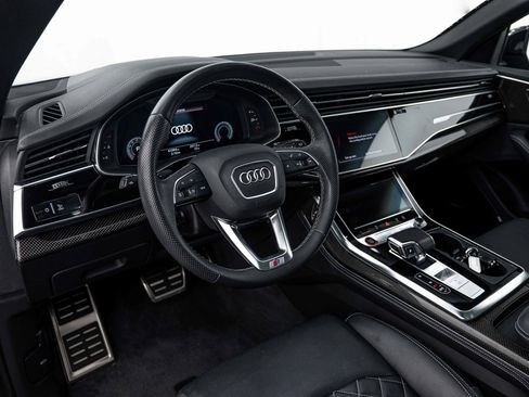 Used 2023 Audi SQ8 Prestige AWD/4WD image 10