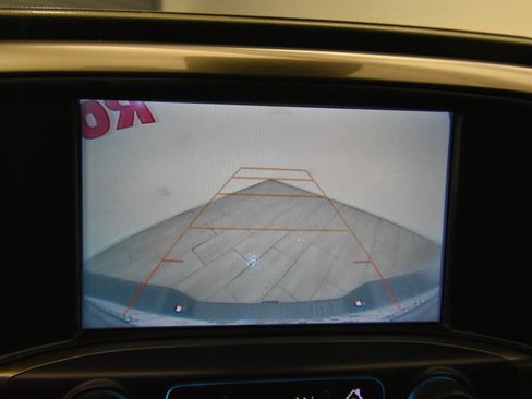 Used 2018 Chevrolet Silverado 1500 High Country image 24