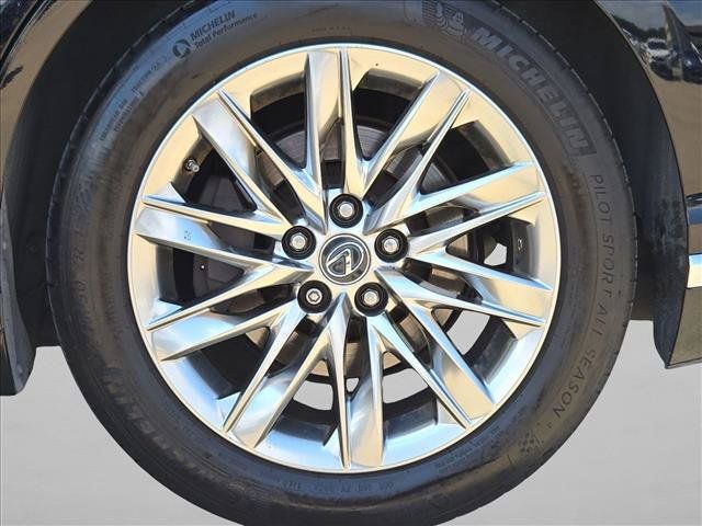 Used 2019 Lexus LS 500 RWD image 22