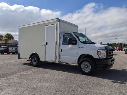 Certified 2023 Ford E-350 and Econoline 350 Super Duty w/ Driver's Safety Package image 2